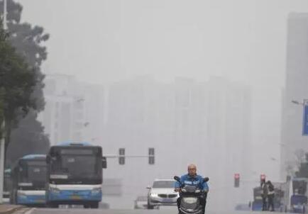 霧霾空氣——WWW.茄子视频.COM